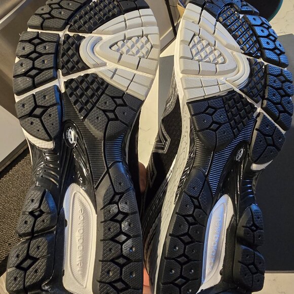 New Balance 860v2 Black White ML860XD-D MENS 10.5 RUNNING TRAINER SNEAKER NEW - Picture 6 of 7